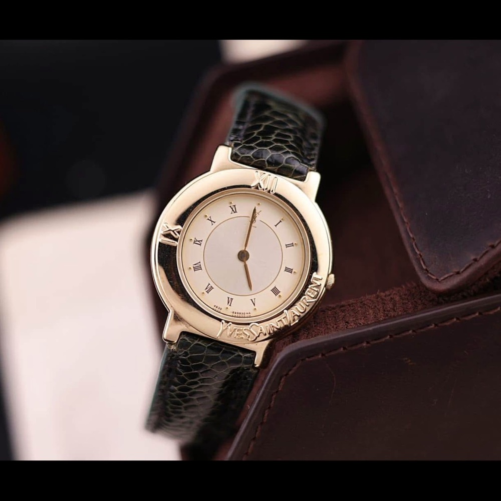 Vintage 1983 YSL Citizen 4620-E60957 
30mm Women’s Watch [Near Mint] Gold-Plated - Picture 3 of 9